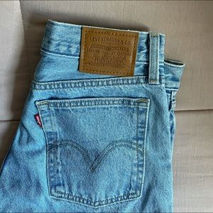 Levi’s Wedgie Straight Jeans